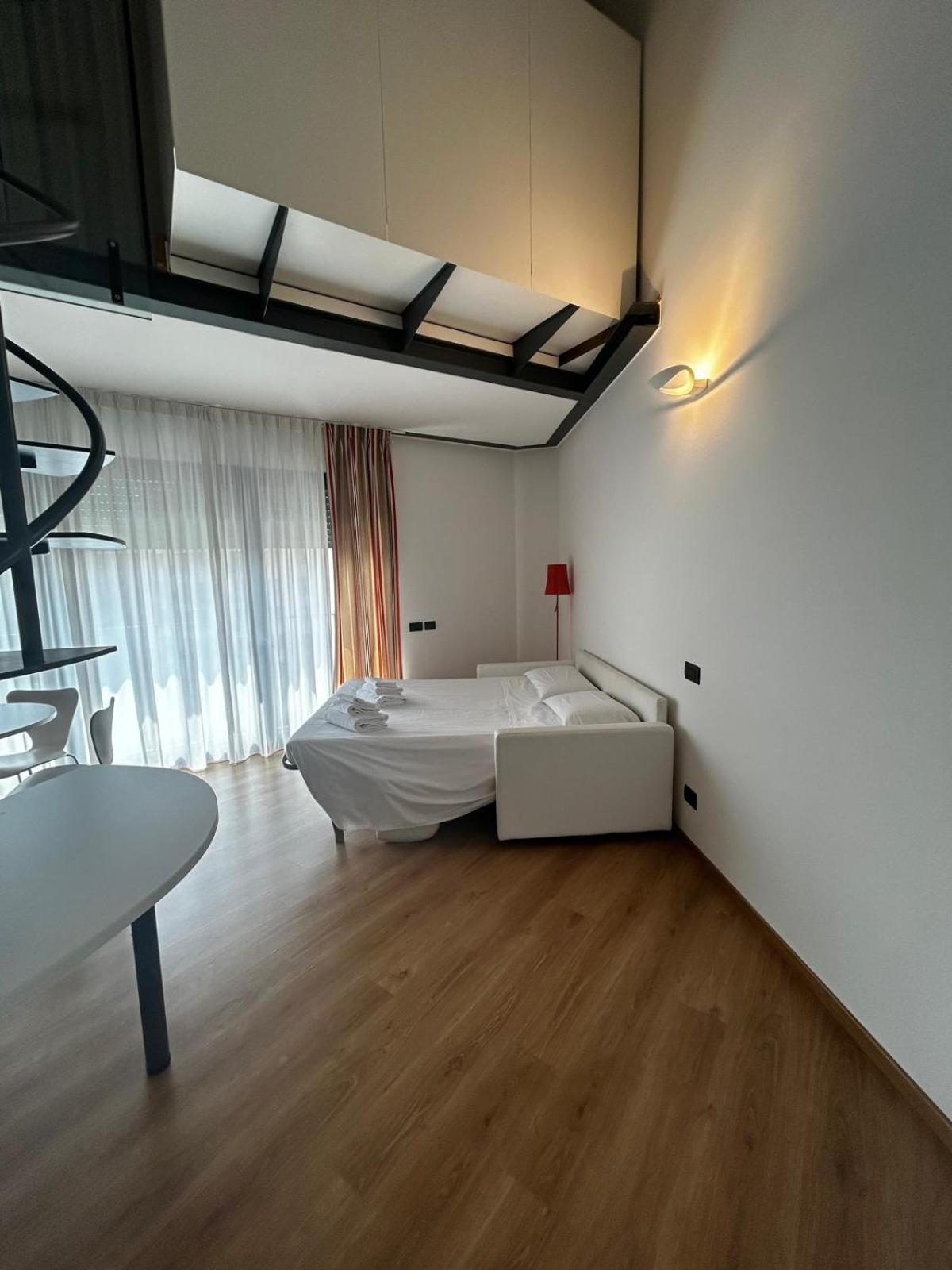 Bb Hotels Aparthotel Isola Milan Luaran gambar
