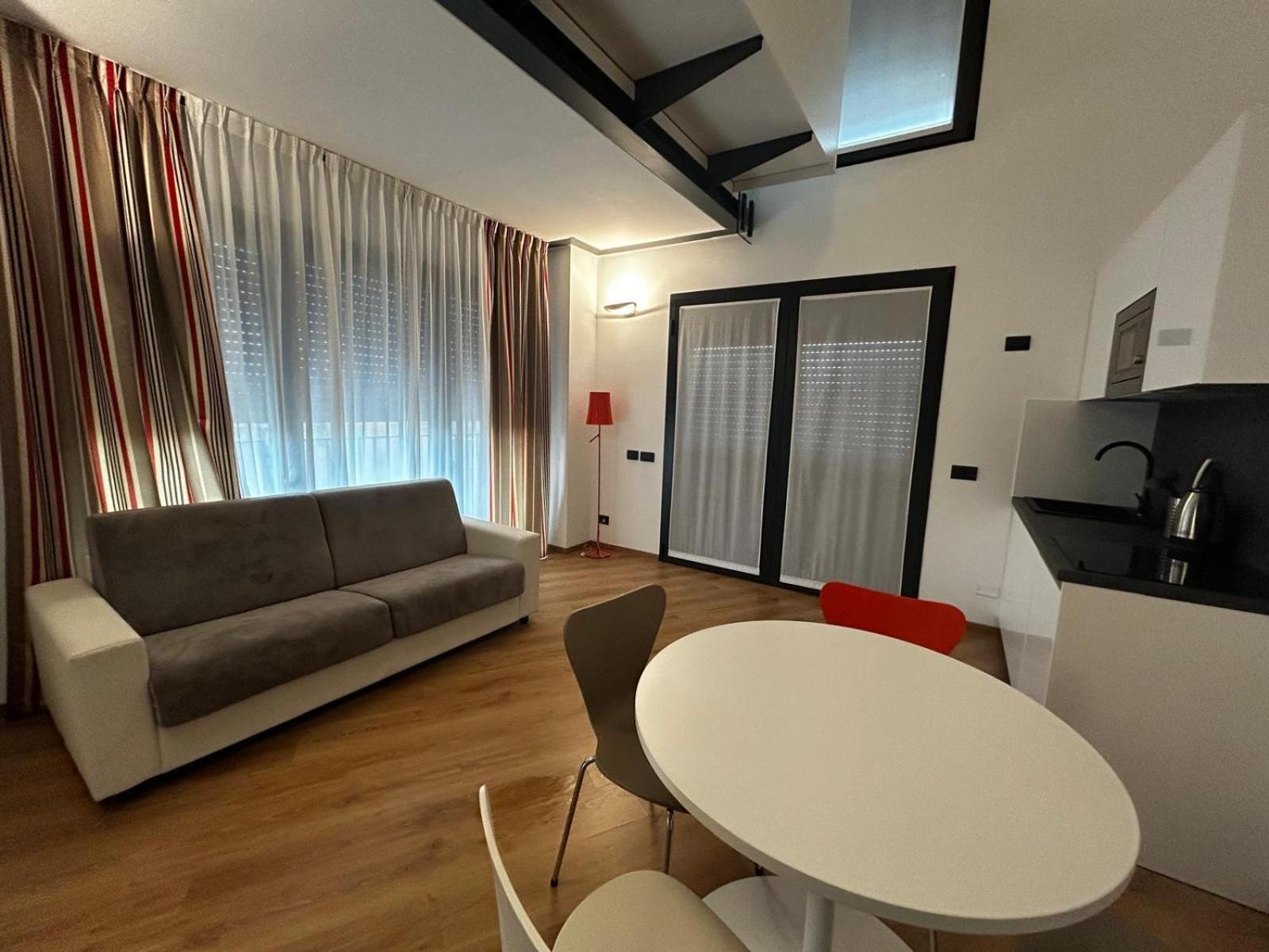 Bb Hotels Aparthotel Isola Milan Luaran gambar