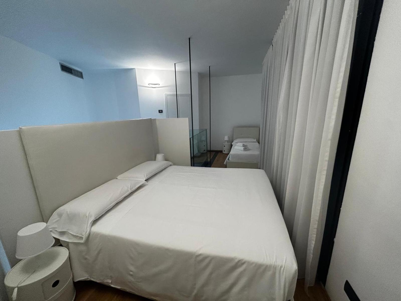 Bb Hotels Aparthotel Isola Milan Luaran gambar