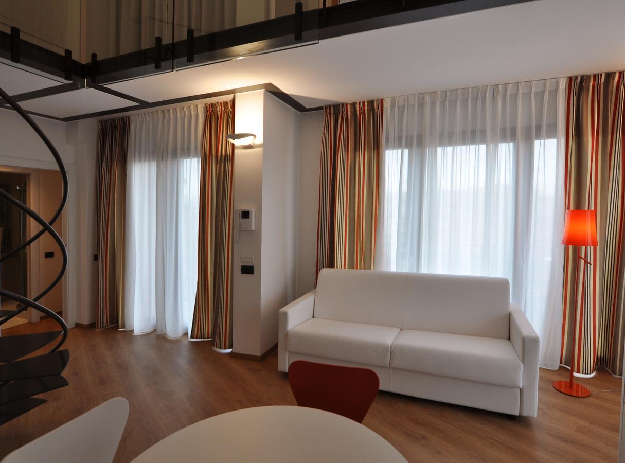 Bb Hotels Aparthotel Isola Milan Luaran gambar