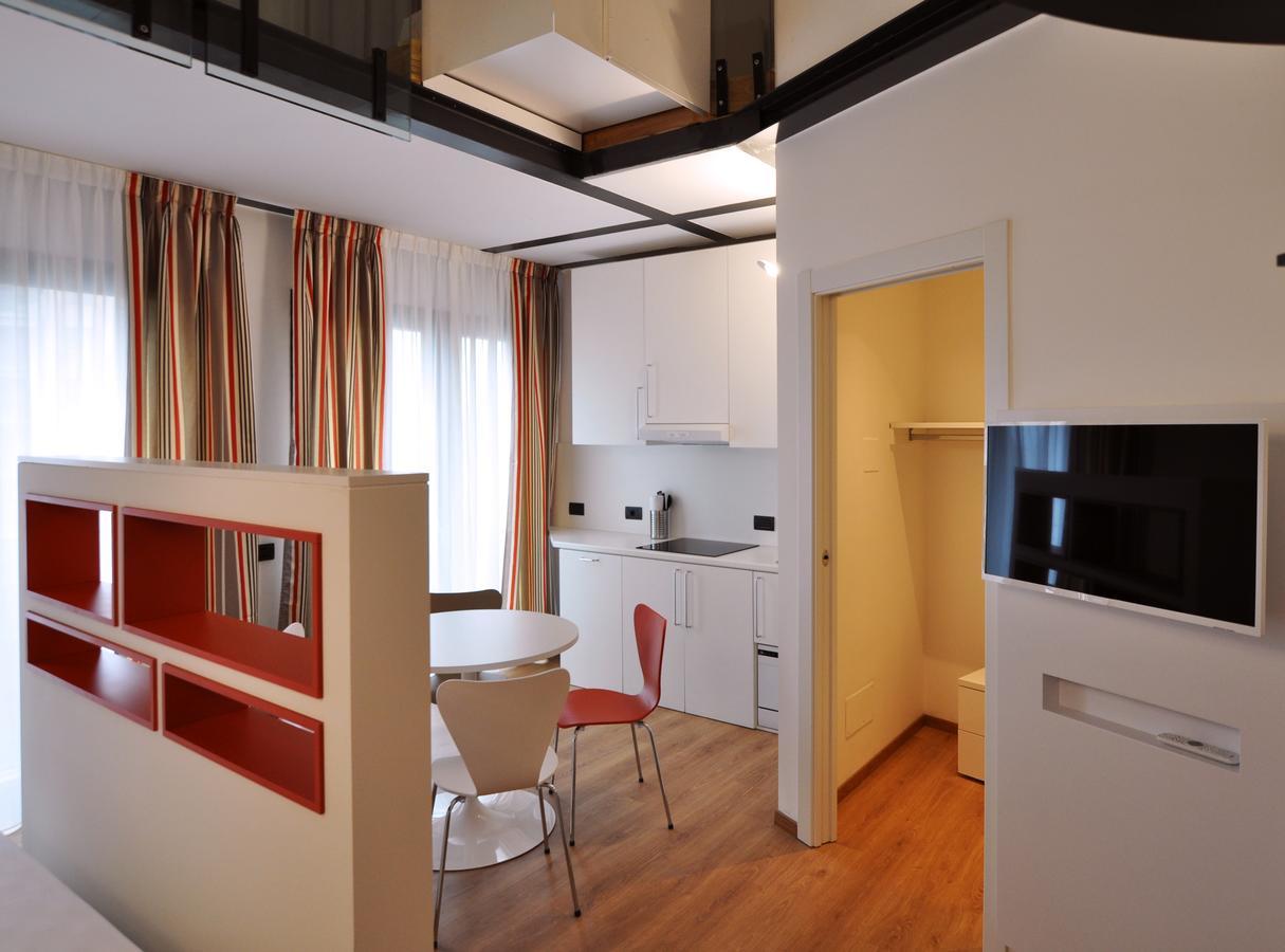 Bb Hotels Aparthotel Isola Milan Luaran gambar