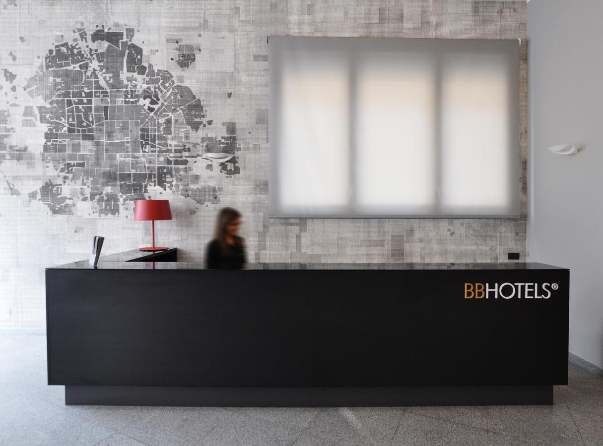 Bb Hotels Aparthotel Isola Milan Luaran gambar