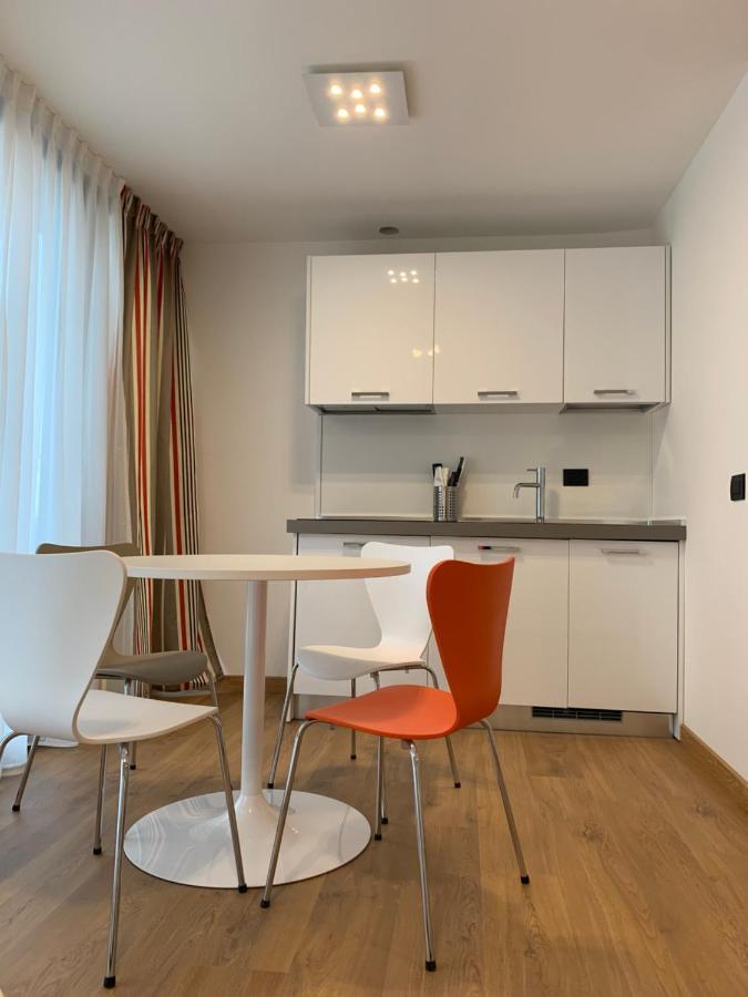 Bb Hotels Aparthotel Isola Milan Luaran gambar